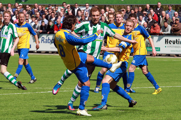 SC Genemuiden - FC Lisse (Foto Helmich Lubberts).